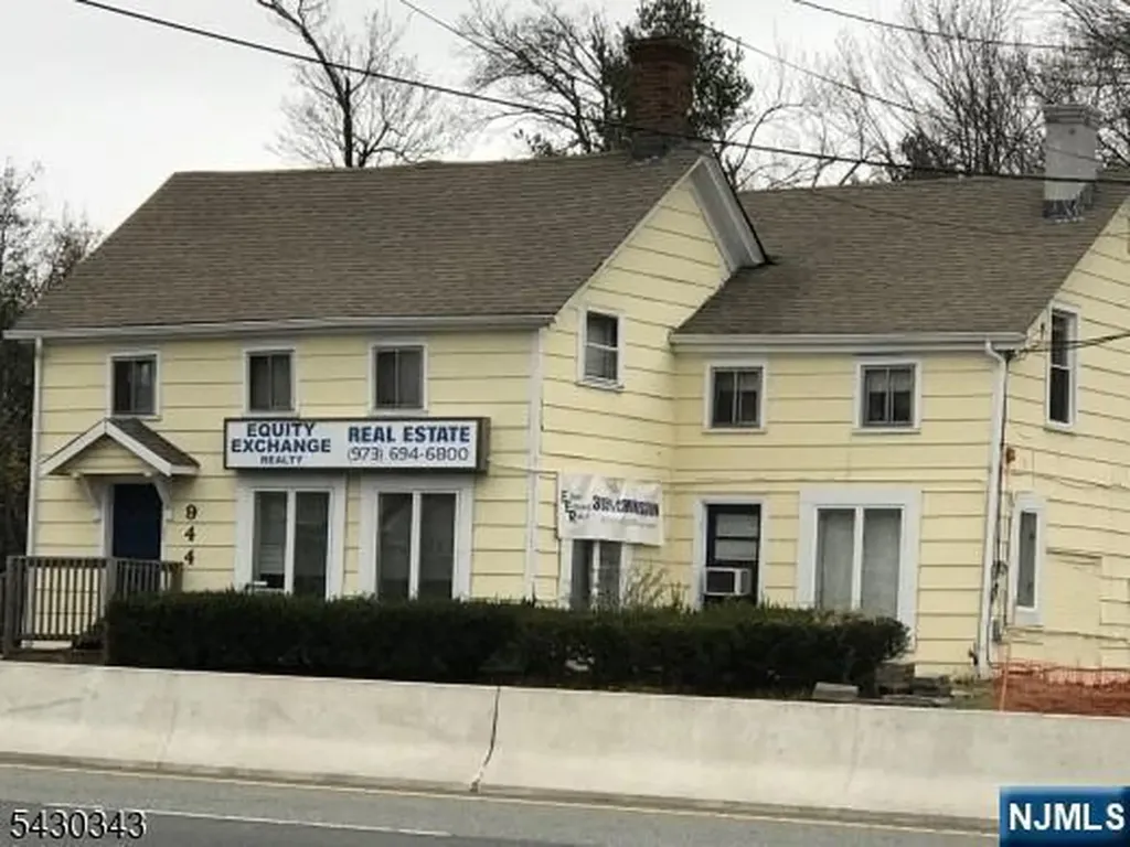 944 Hamburg Turnpike Wayne NJ 07470