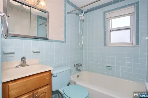 110 Canterbury Avenue North Arlington NJ 07031