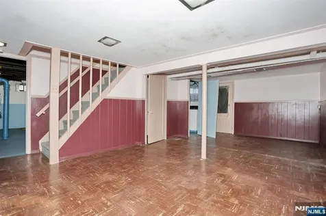 110 Canterbury Avenue North Arlington NJ 07031
