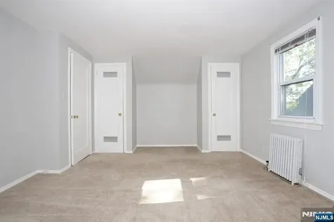 110 Canterbury Avenue North Arlington NJ 07031