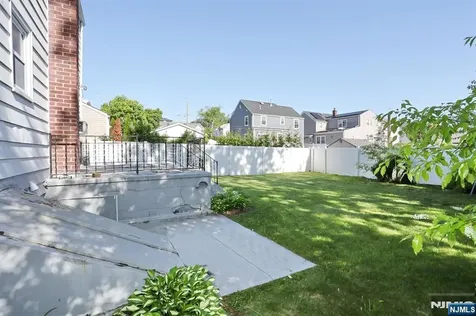 110 Canterbury Avenue North Arlington NJ 07031