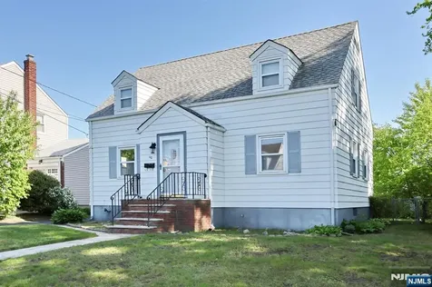 110 Canterbury Avenue North Arlington NJ 07031