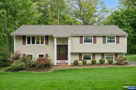 60 Edgemere Road Livingston NJ 07039