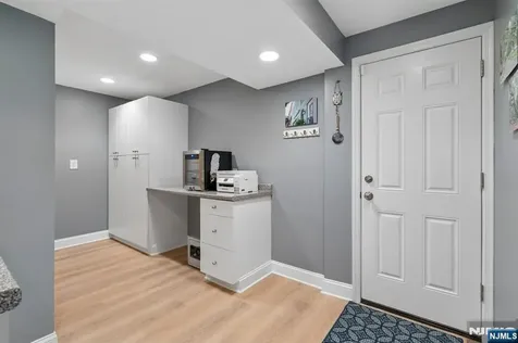60 Edgemere Road Livingston NJ 07039