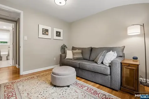 60 Edgemere Road Livingston NJ 07039