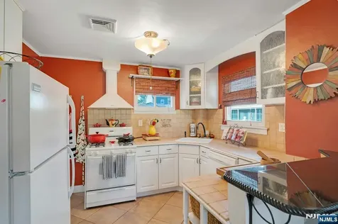 138 Lincoln Avenue Wood Ridge NJ 07075