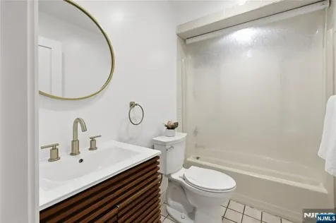 64 Longfellow Drive Woodbridge NJ 07067