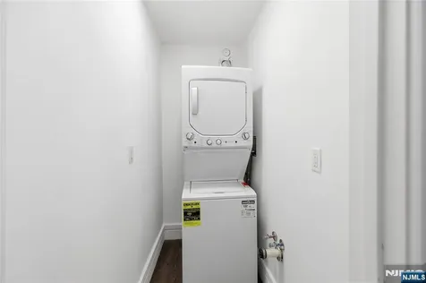 64 Longfellow Drive Woodbridge NJ 07067