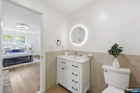 64 Longfellow Drive Woodbridge NJ 07067