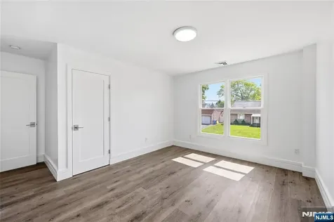 64 Longfellow Drive Woodbridge NJ 07067