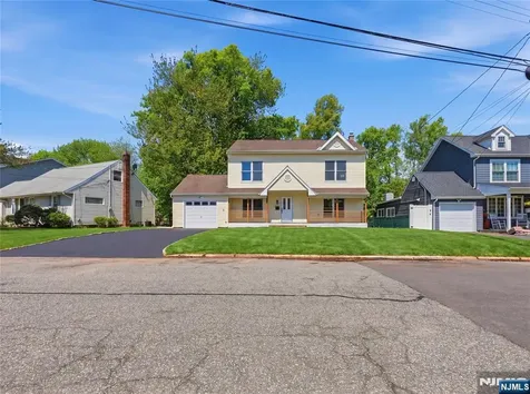 64 Longfellow Drive Woodbridge NJ 07067