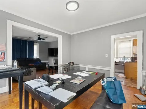 98 Ashland East Orange NJ 07017