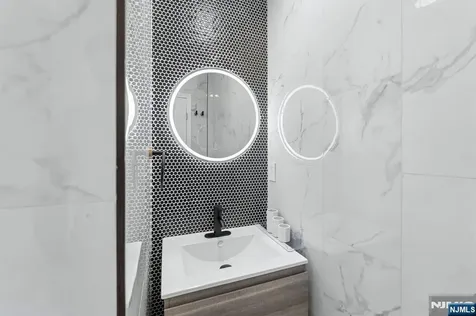 99 Madison Avenue Cresskill NJ 07626