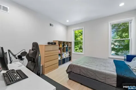 99 Madison Avenue Cresskill NJ 07626