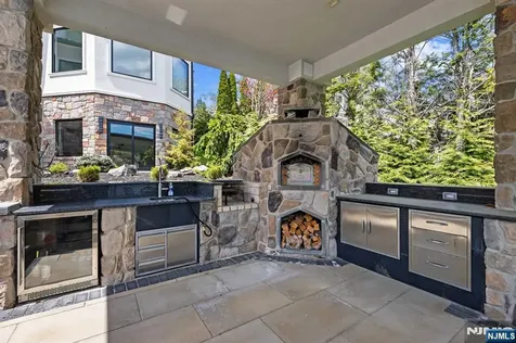 31 Island Trail Sparta NJ 07871