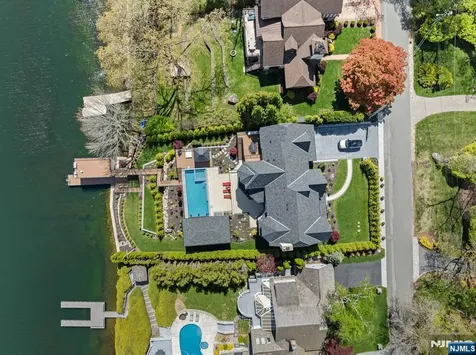 31 Island Trail Sparta NJ 07871