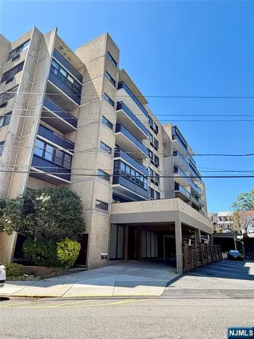 555 Gorge Road Cliffside Park NJ 07010