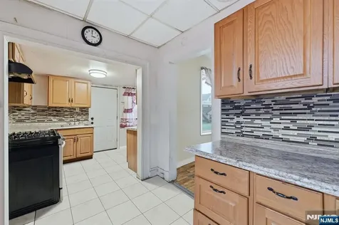 971 Grove Street Irvington NJ 07111