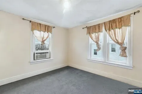 971 Grove Street Irvington NJ 07111
