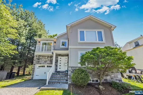 82 Monroe Avenue Cresskill NJ 07626