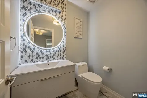 82 Monroe Avenue Cresskill NJ 07626