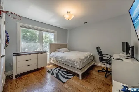 82 Monroe Avenue Cresskill NJ 07626