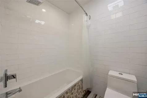 82 Monroe Avenue Cresskill NJ 07626
