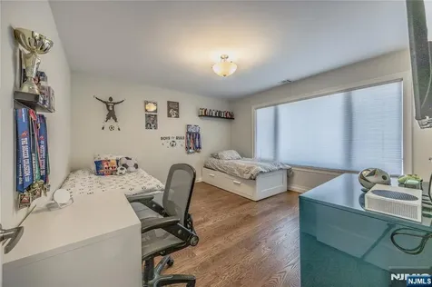 82 Monroe Avenue Cresskill NJ 07626
