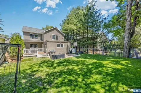 82 Monroe Avenue Cresskill NJ 07626