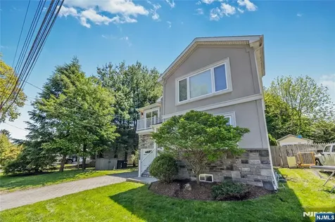 82 Monroe Avenue Cresskill NJ 07626