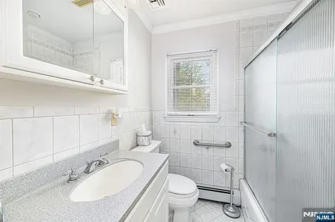 225 Linden Road Wayne NJ 07470