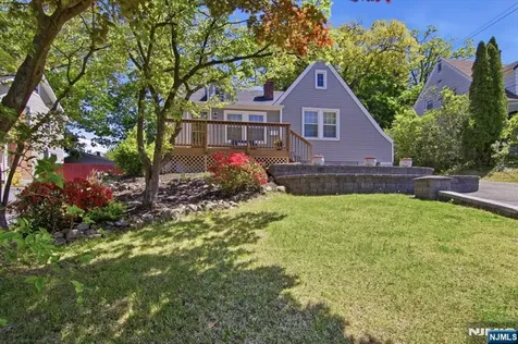 14 Espy Road Caldwell NJ 07006