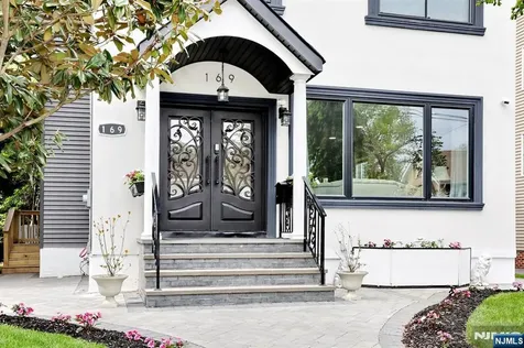 169 Woodward Avenue Rutherford NJ 07070