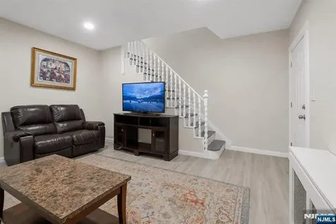9 Sycamore Street Bloomfield NJ 07003