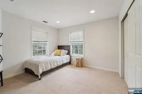 123 Levinberg Lane Wayne NJ 07470