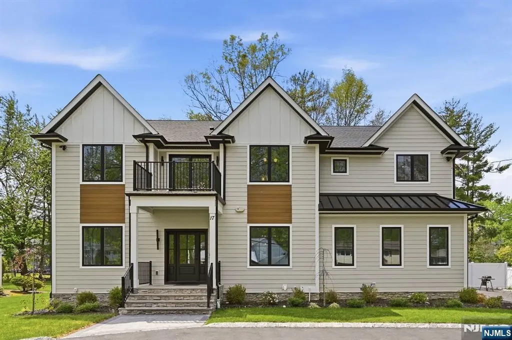 17 Arlington Drive Livingston NJ 07039