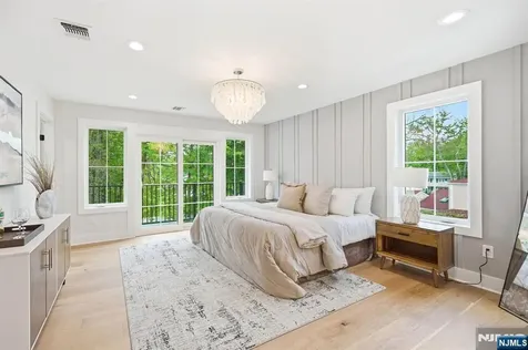 17 Arlington Drive Livingston NJ 07039