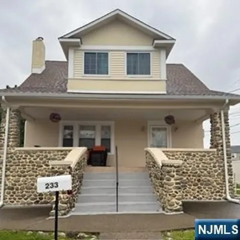 233 Jackson Avenue Hackensack NJ 07601