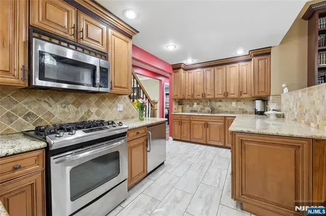 67 South Parkway Clifton NJ 07014