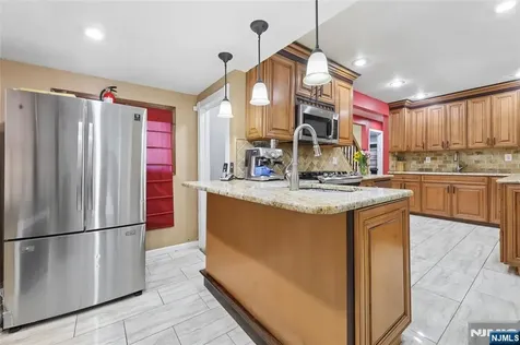 67 South Parkway Clifton NJ 07014