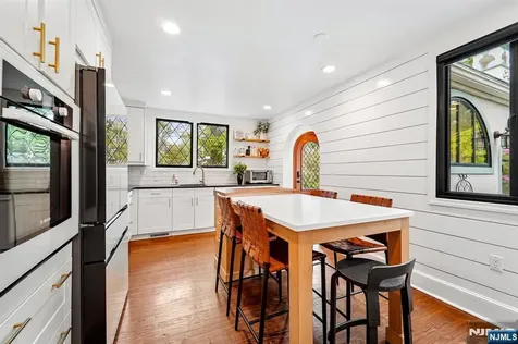 88 Depeyster Avenue Tenafly NJ 07670