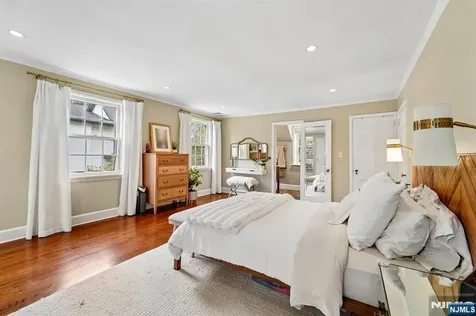 88 Depeyster Avenue Tenafly NJ 07670