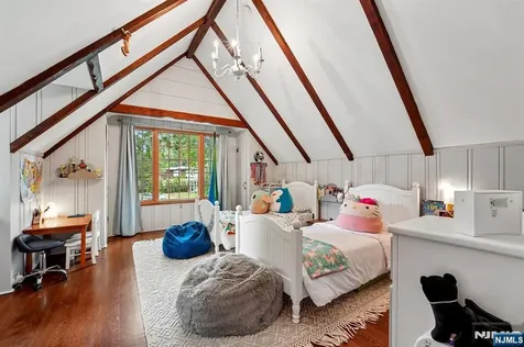 88 Depeyster Avenue Tenafly NJ 07670