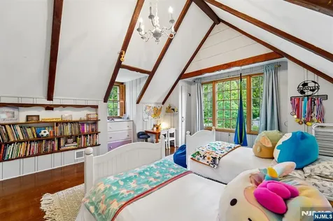 88 Depeyster Avenue Tenafly NJ 07670