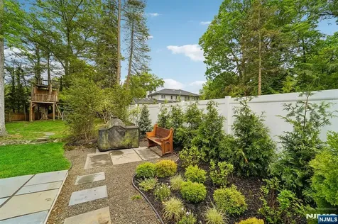 88 Depeyster Avenue Tenafly NJ 07670
