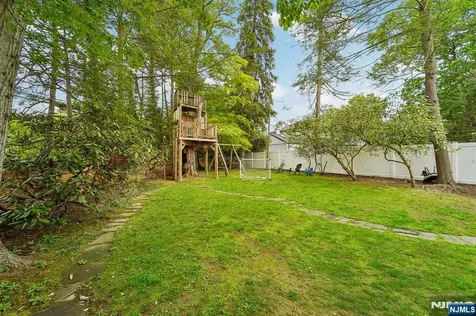 88 Depeyster Avenue Tenafly NJ 07670