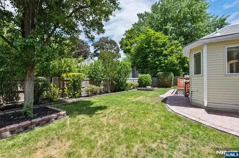 619 Cadmus Court Teaneck NJ 07666