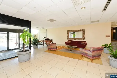 1077 River Edgewater NJ 07020