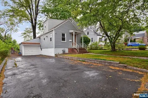 129 Pake Street Nutley NJ 07110