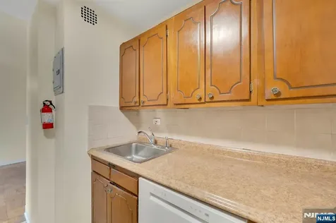 265 Main Street Ridgefield Park NJ 07660